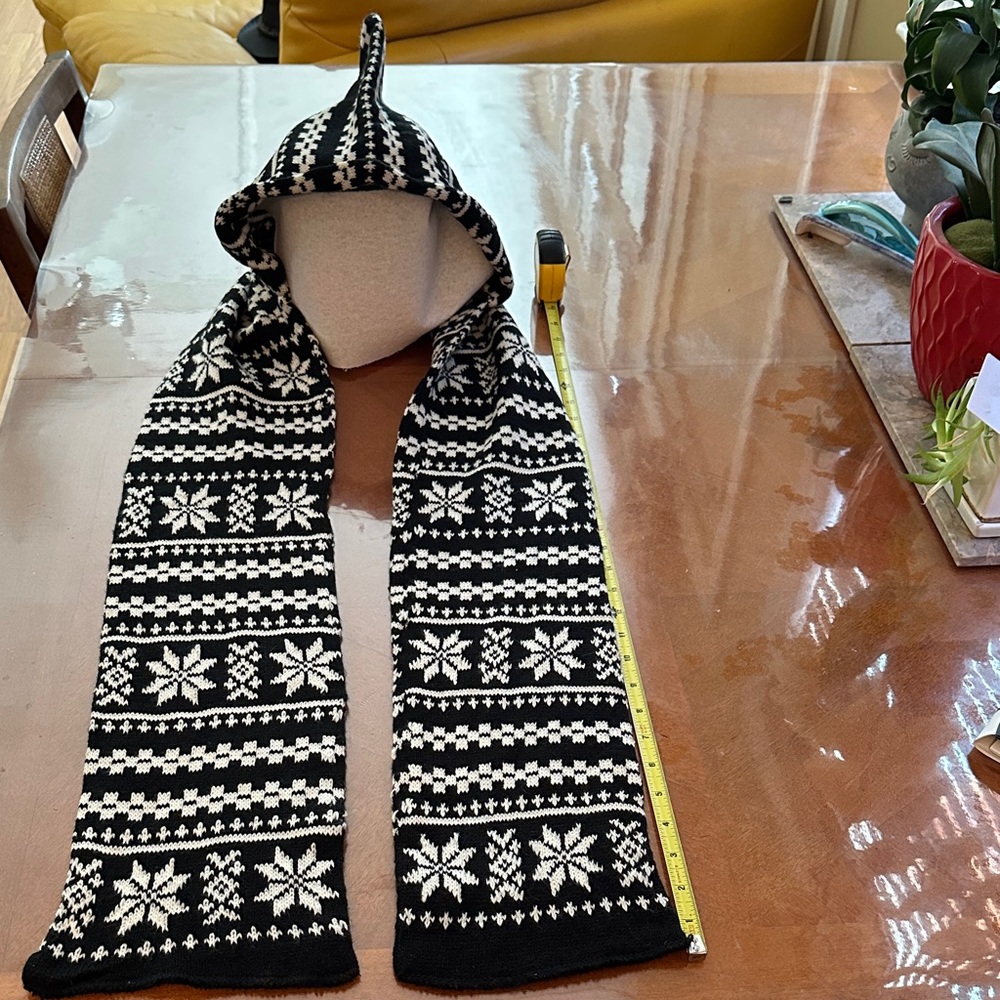 Black and White Knit Hooded Scarf